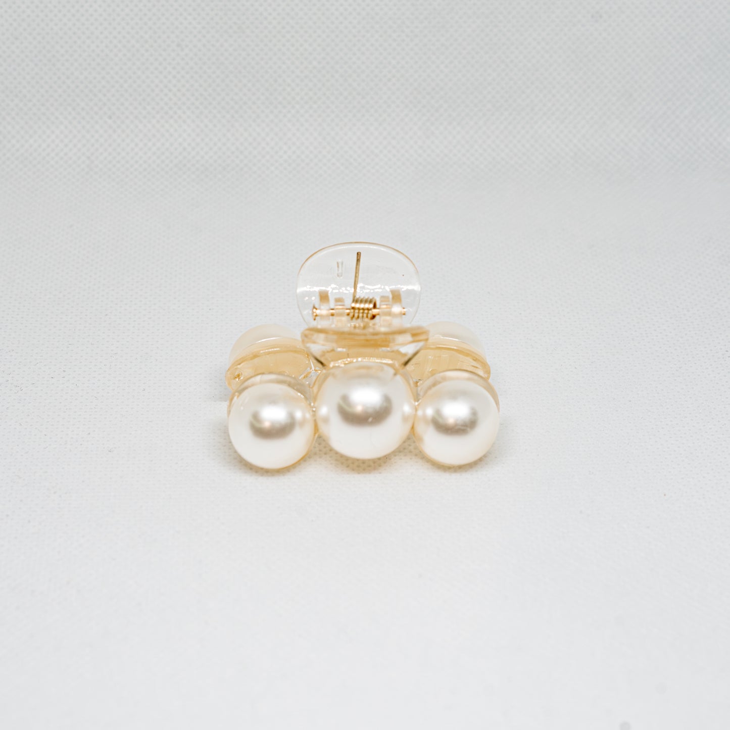 Small Pearl Hair Clip