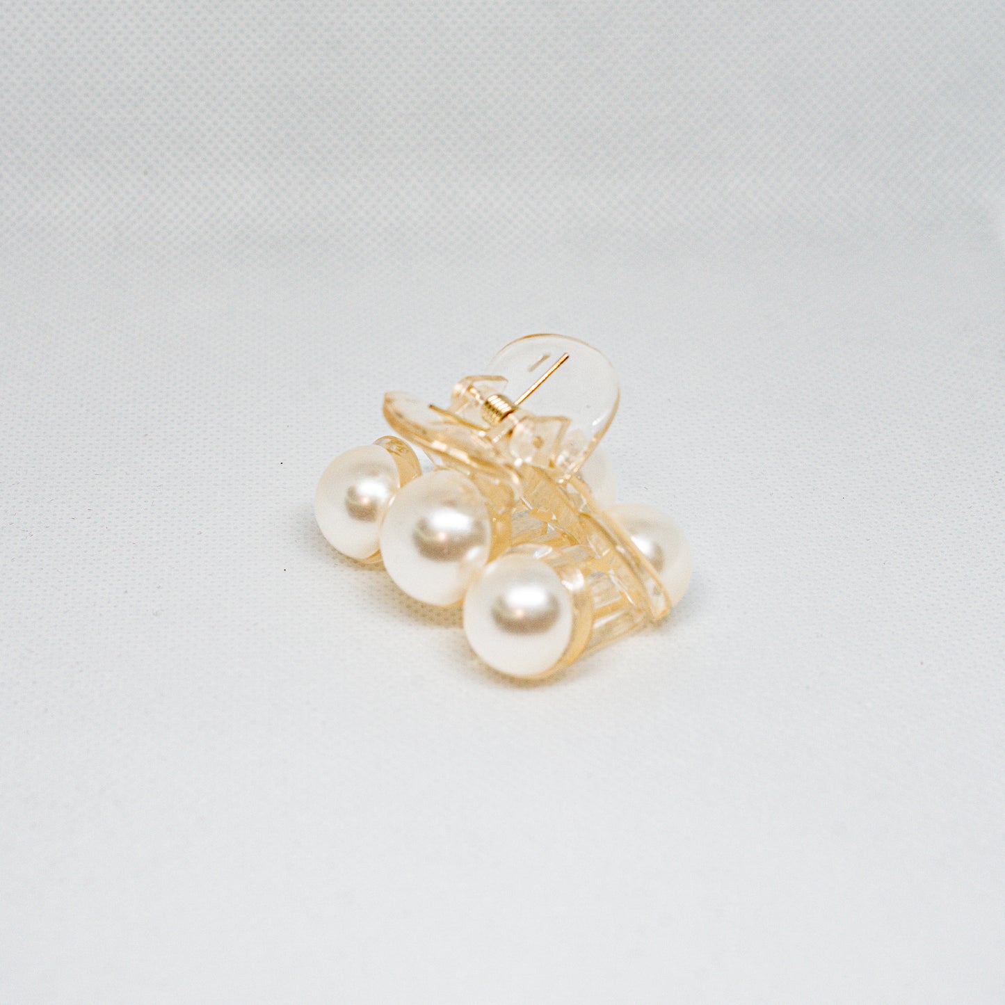 Small Pearl Hair Clip